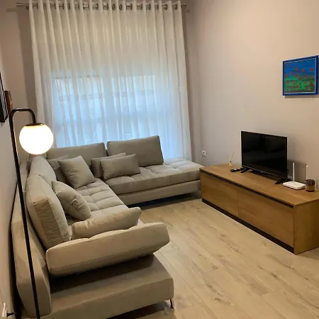 Apartment Lovely 1-bedroom In Wifi-netflix-ac