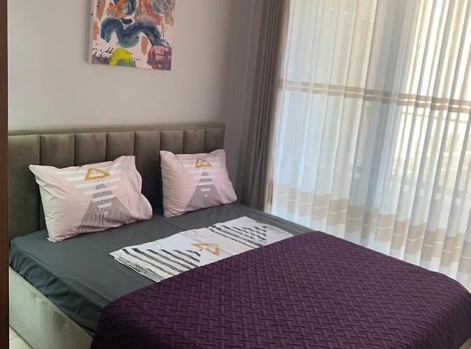 Apartment Lovely 1-bedroom In Wifi-netflix-ac Tirana