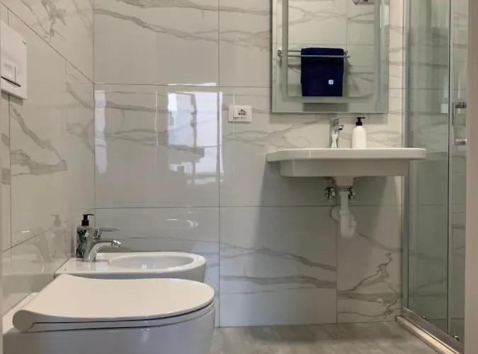 Apartment Lovely 1-bedroom In Wifi-netflix-ac Tirana